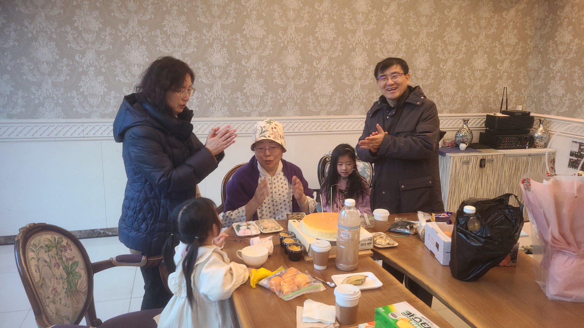병문안 온 동생내외와..